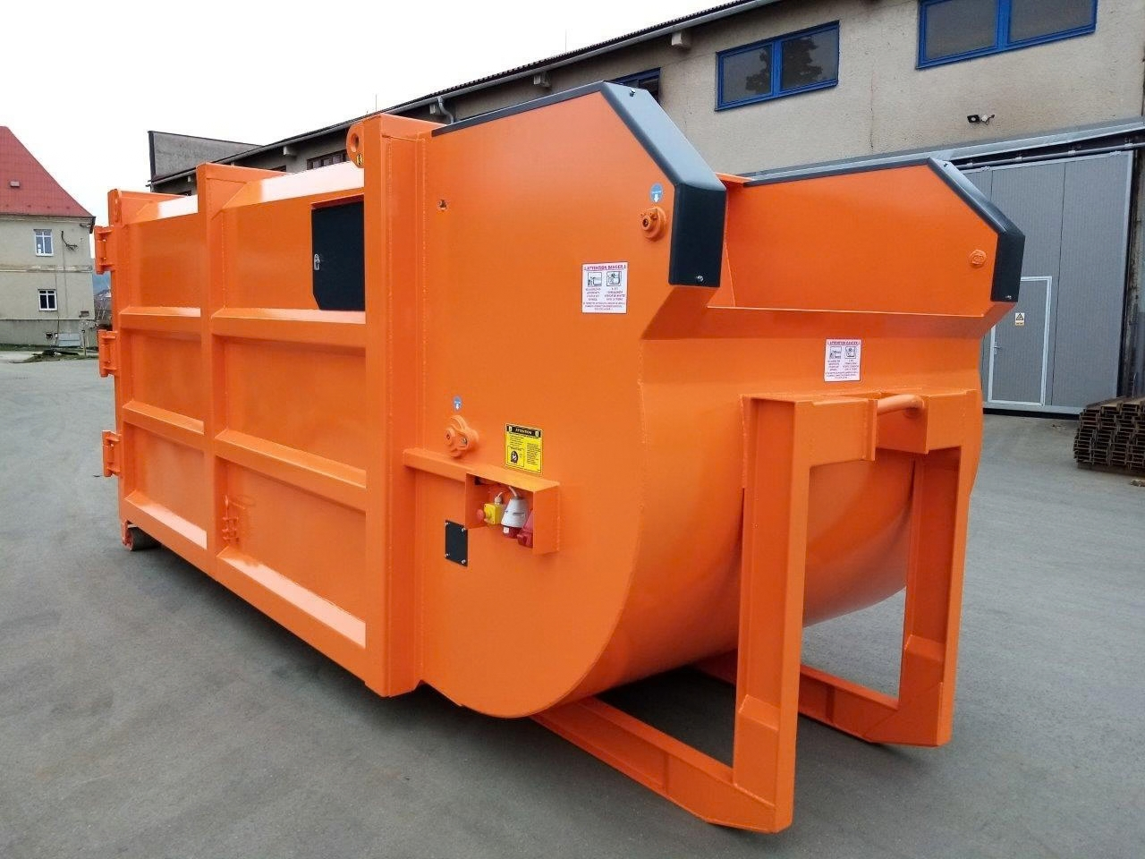 Compacteur monobloc orange - SOLU-GREEN